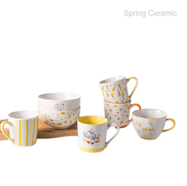 Mug & bowl with Autumn flower and leaf design - Image 2