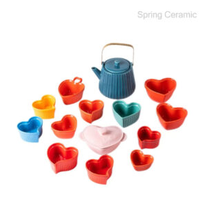 Heart shape saucers and tea pot set